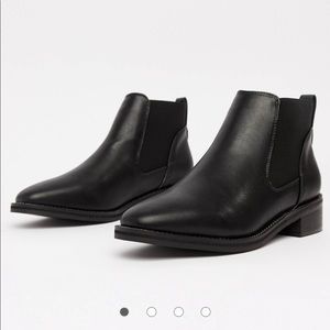 Truffle collection leather Chelsea boots